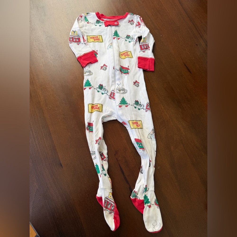 The Beaufort Bonnet Company Red and White Christmas night nights